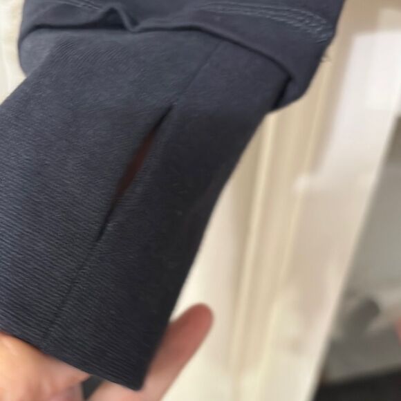 NWT MLB Boston Red Socks Graphic Crop Top Hoodie Size Small - Picture 5 of 8